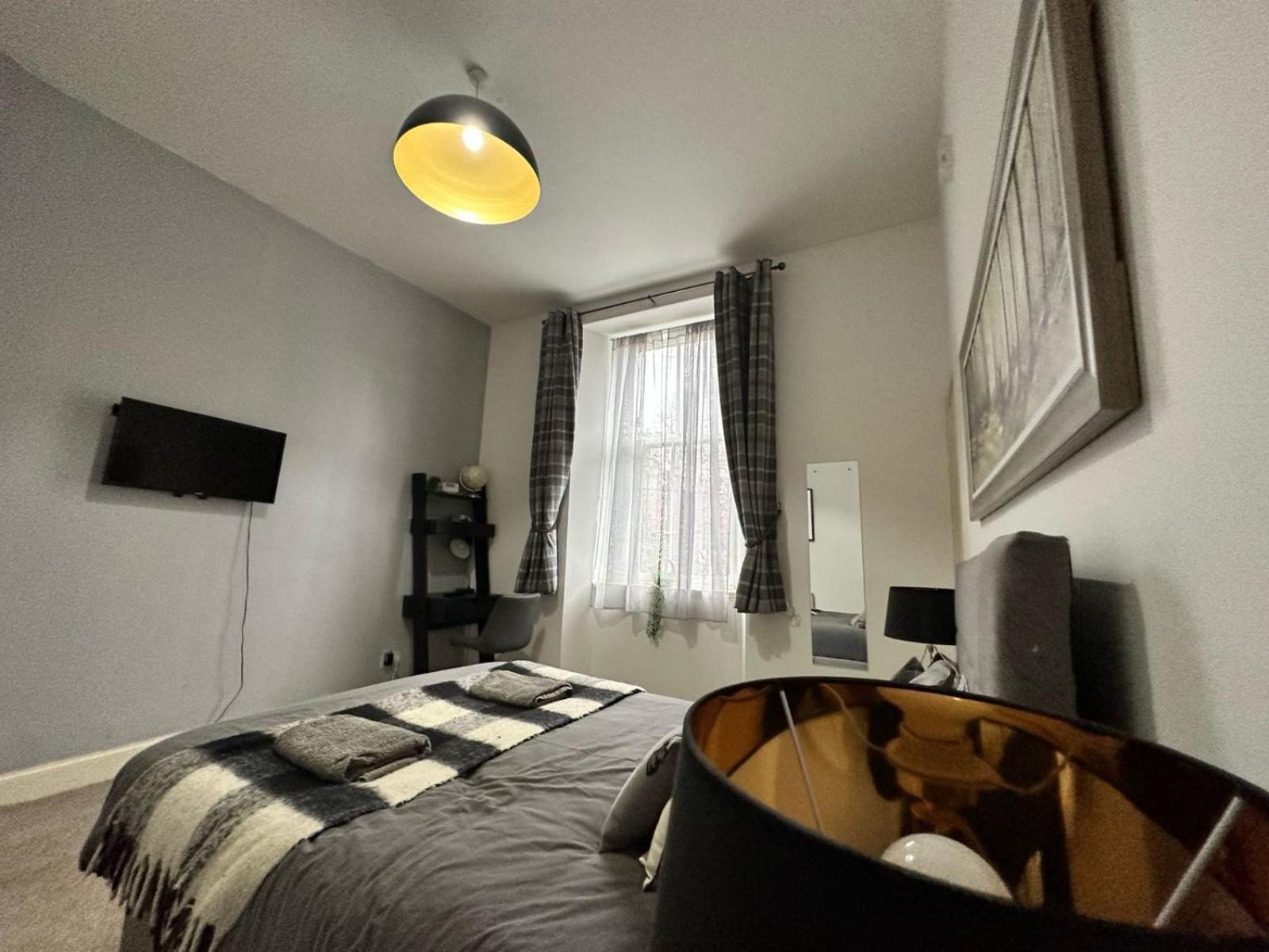 City Lights Apartment Единбург Екстер'єр фото